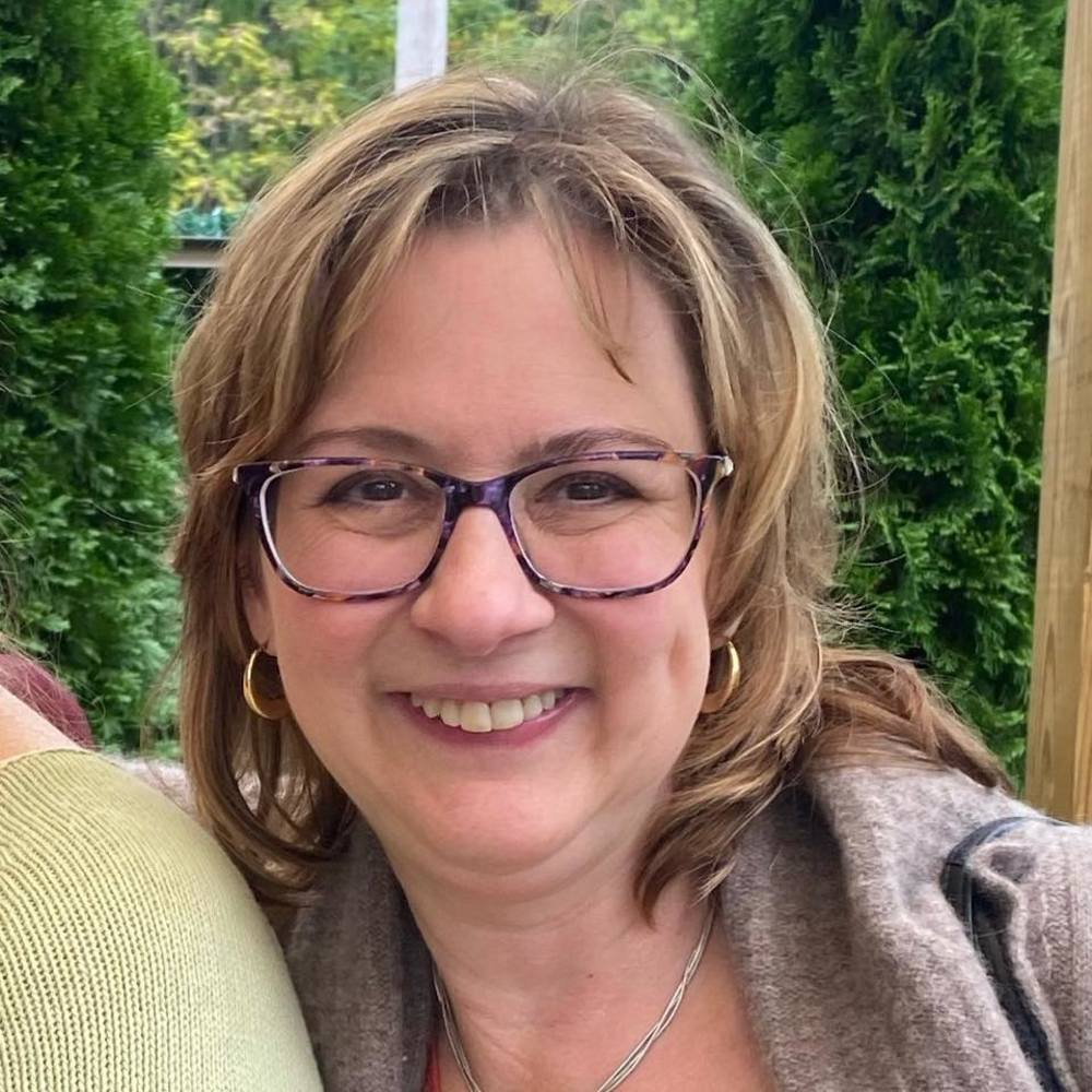 Meet your Posher, Maria